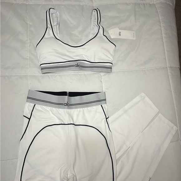 ALO Yoga Pants - ALO Yoga White Sports Bra & Leggings with Black Piping